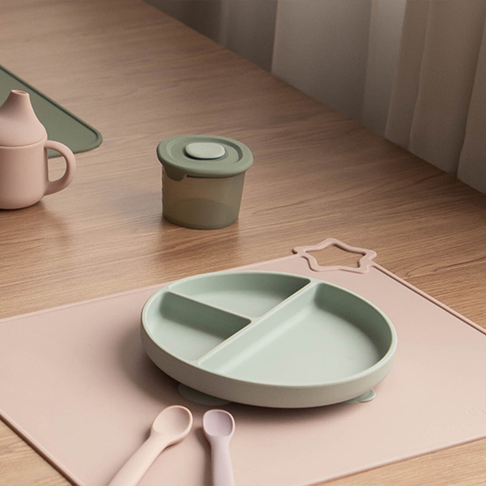 1PCS Simple Silicone Placemat  - Baby Food In Restaurant review and price