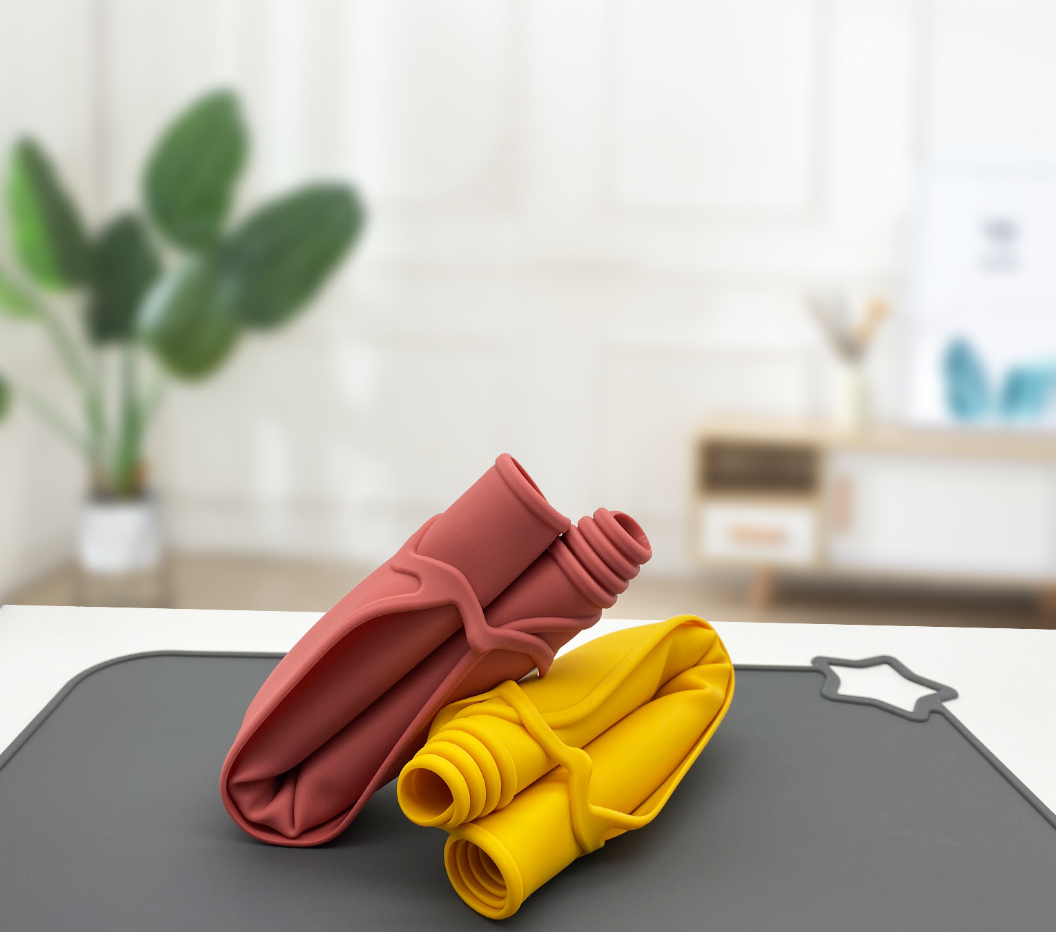 1PCS Simple Silicone Placemat  - Baby Food In Restaurant review and price